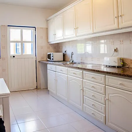 Σπίτι διακοπών Lovely House With Shared Swimming Pool And Garden Ericeira