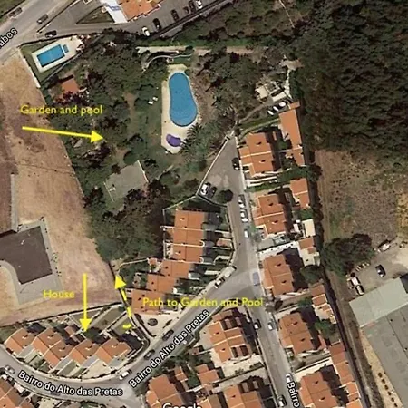 Lovely House With Shared Swimming Pool And Garden Ericeira