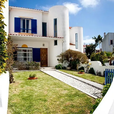 Lovely House With Shared Swimming Pool And Garden Σπίτι διακοπών Ericeira